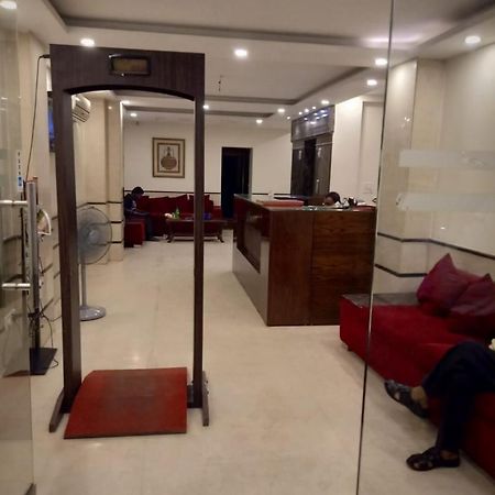 Hotel Avtar @New Delhi Railway Station ภายนอก รูปภาพ