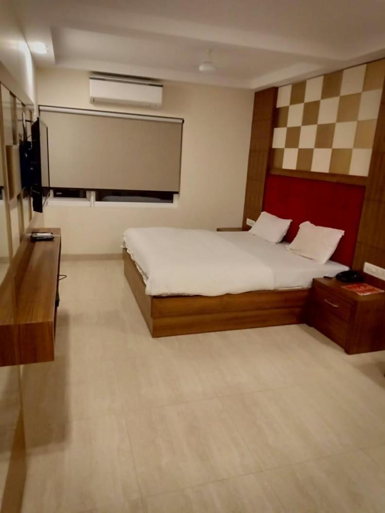 Hotel Avtar @New Delhi Railway Station ภายนอก รูปภาพ